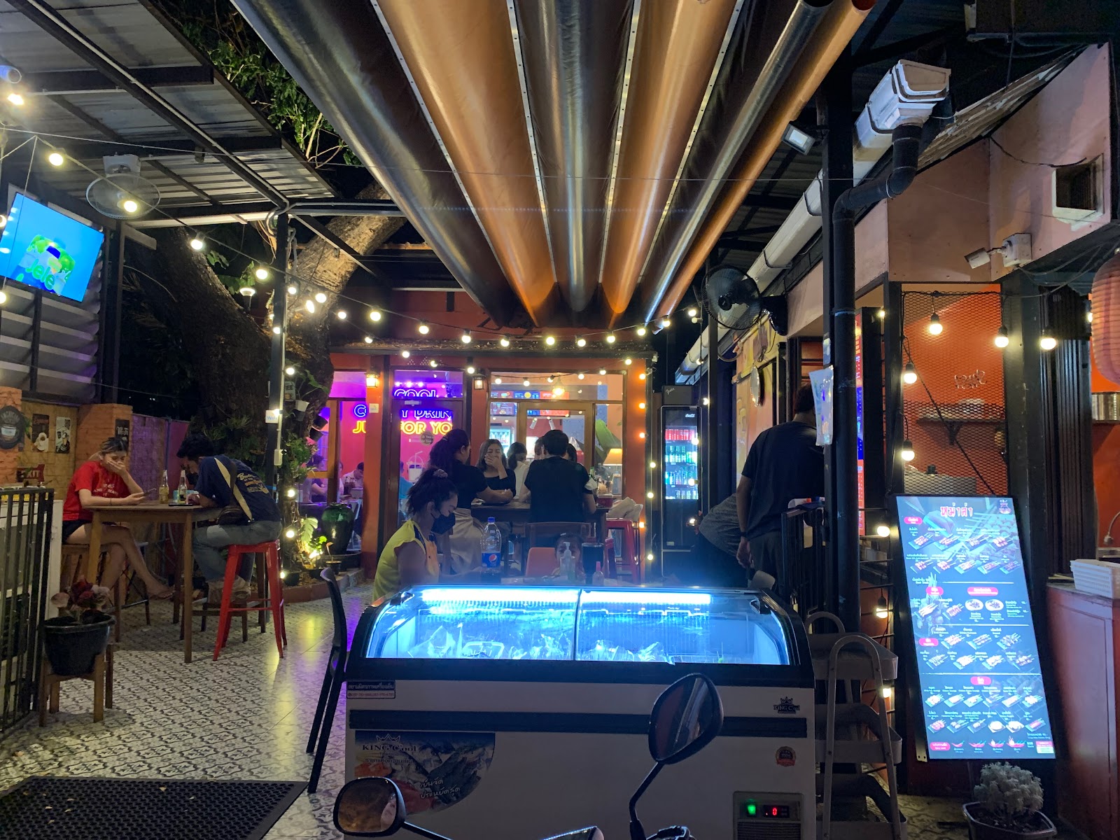 Mala Mania Grill, Shabu and Yum Cafe