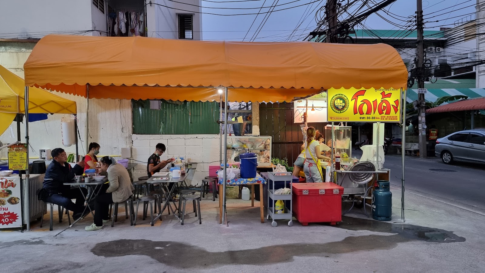 Beautiful Sisters Noodles Koden Hoden Ramkhamhaeng 53