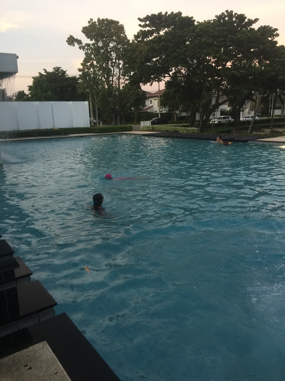 Clubhouse, Lake Mbang Manthana Watcharapore