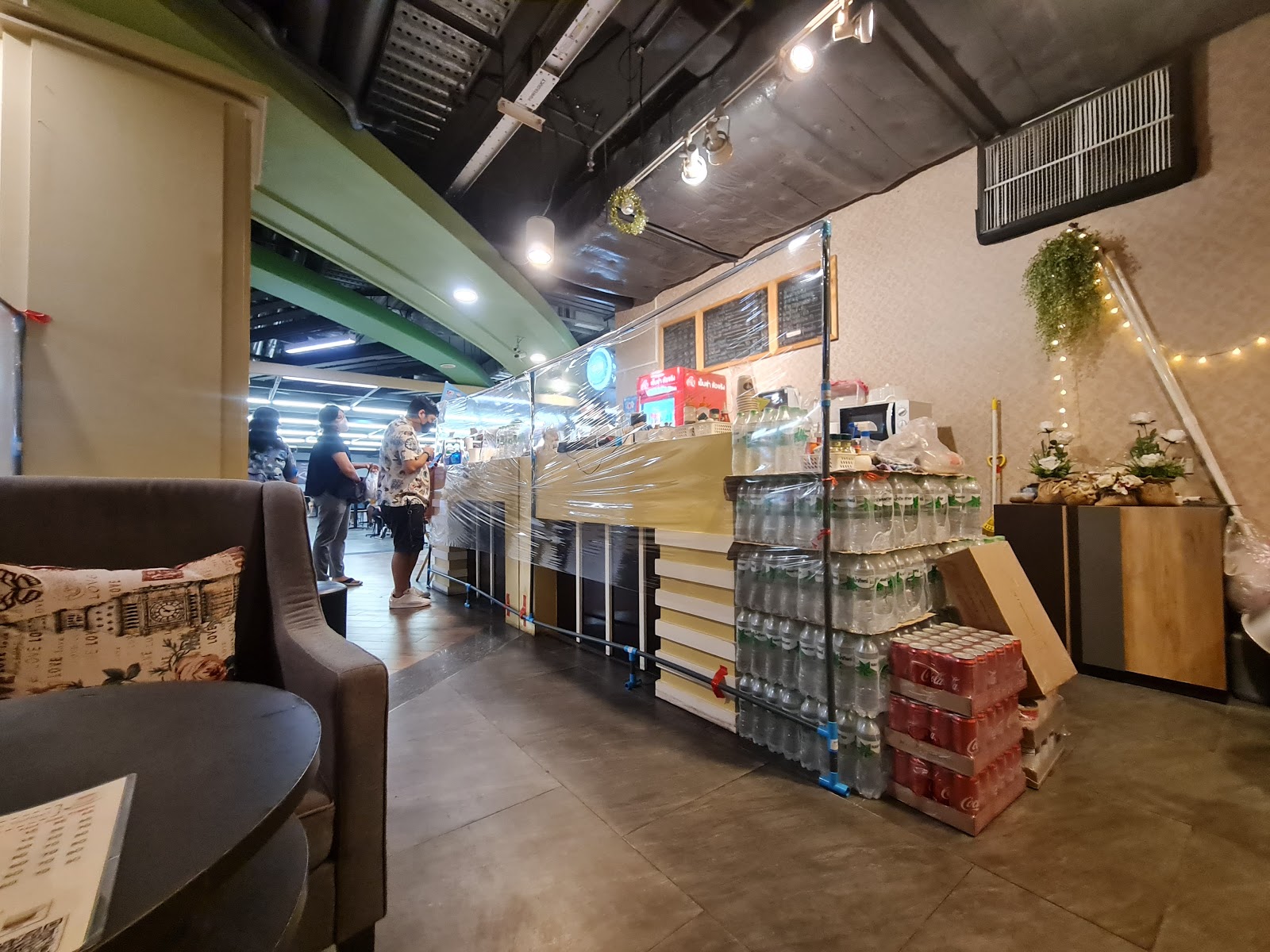 J&#038;M Bakery and House of Delicious Food (THE WALK Casset Nawamin)