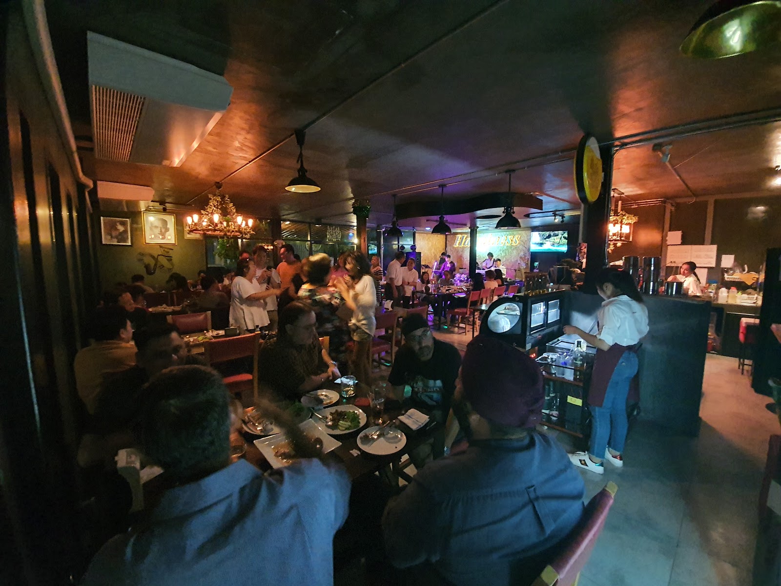 Happiness Bar & Bistro Ratchapruek