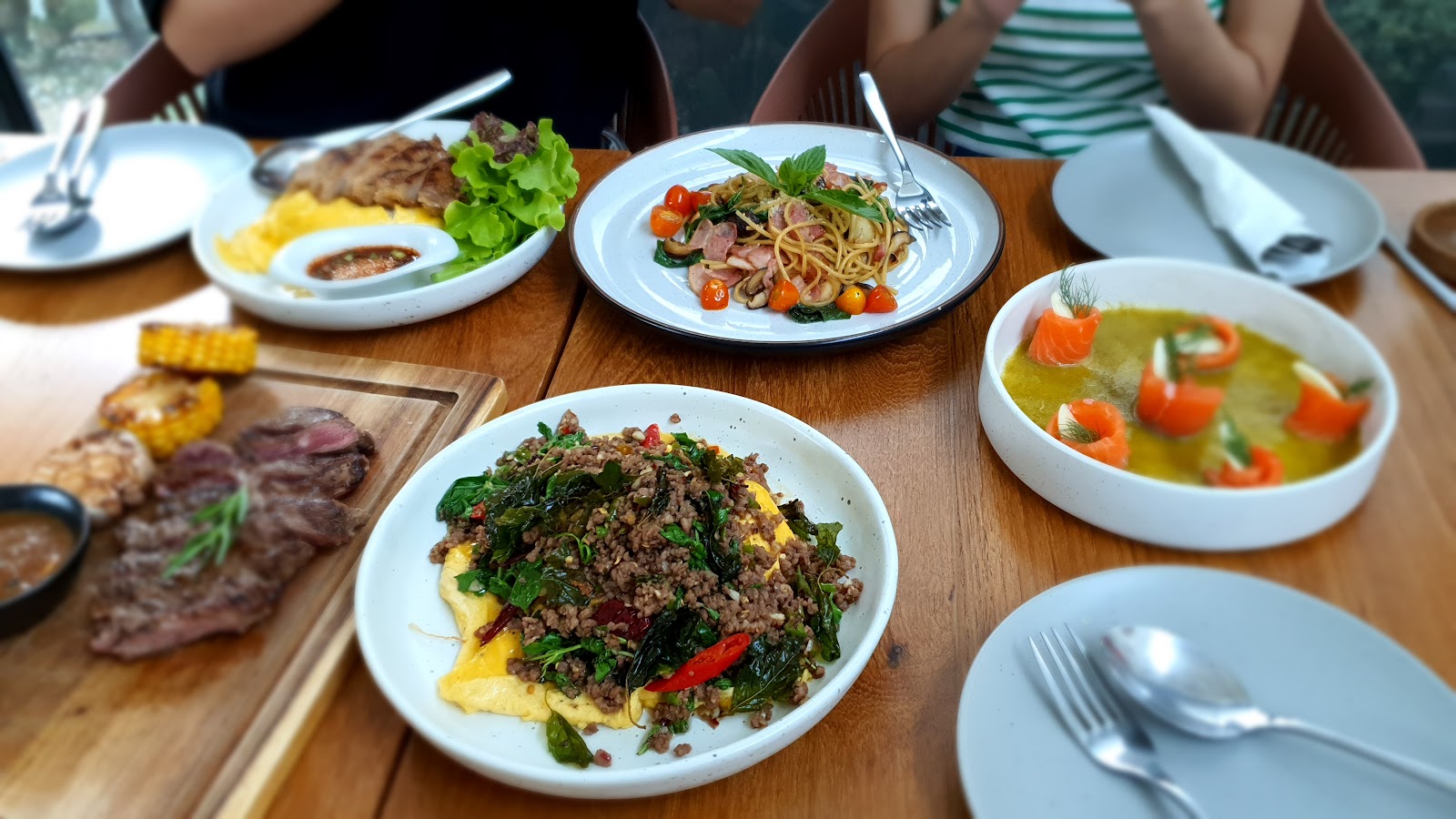 Kadict Space Cafe & Restaurant