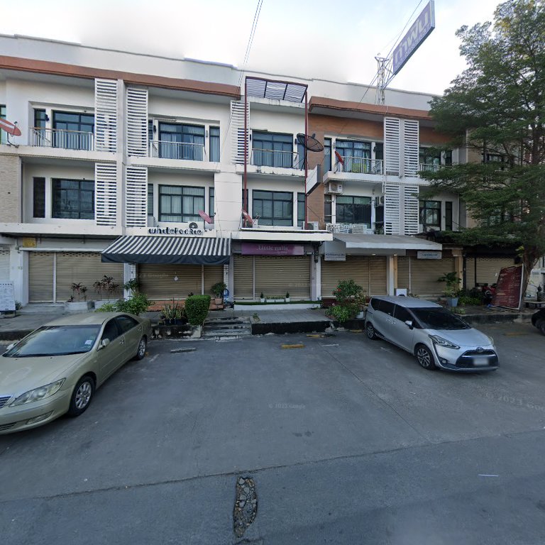 Little Nails by Muay