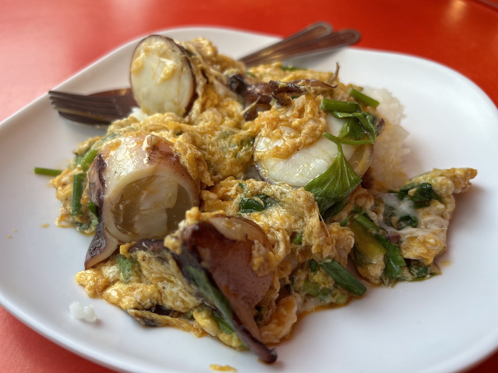 John Charoen Seafood Porridge, Ban Tat Thong branch, also known as John Charoen Seafood Porridge