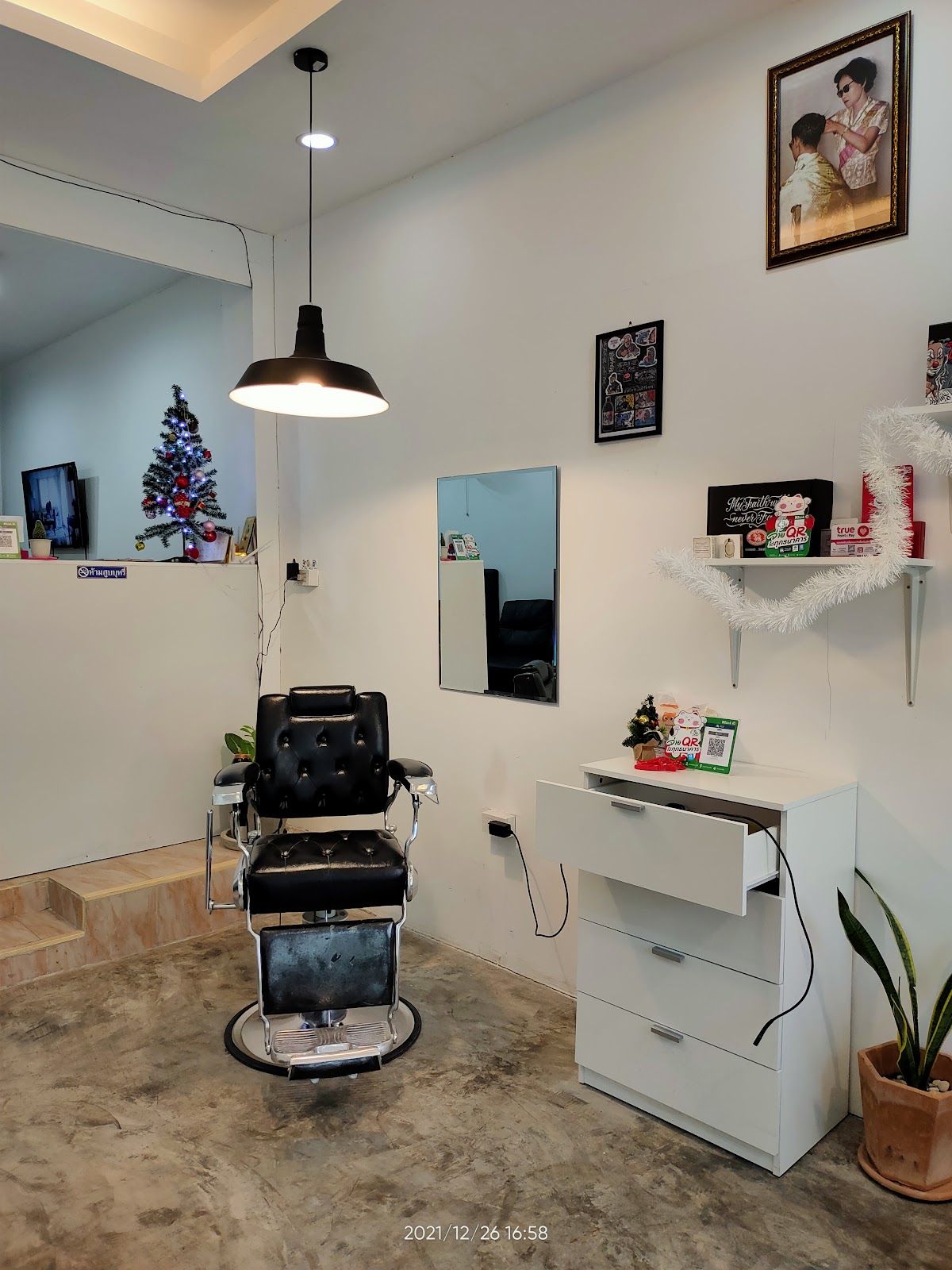 Men’s Barber Shop/Tattoo P.D.STUDIO