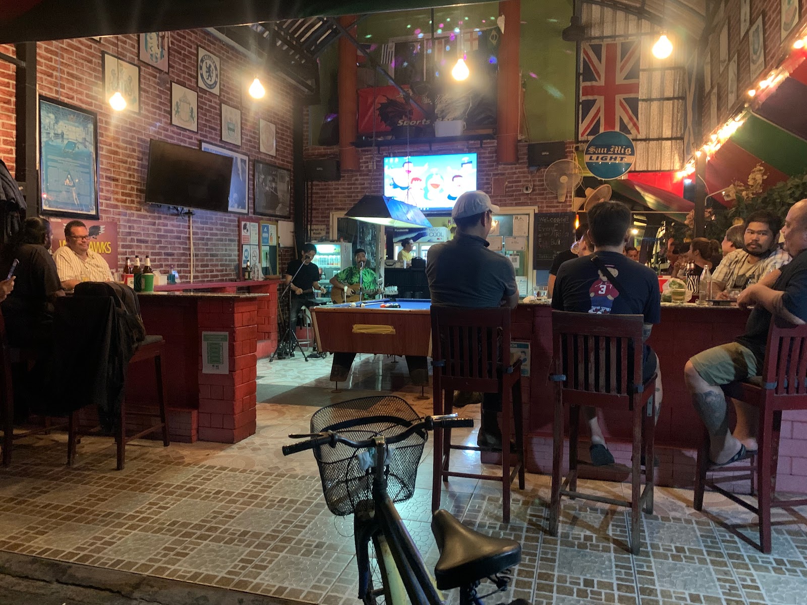 Fire &#038; Ice Sports Bar