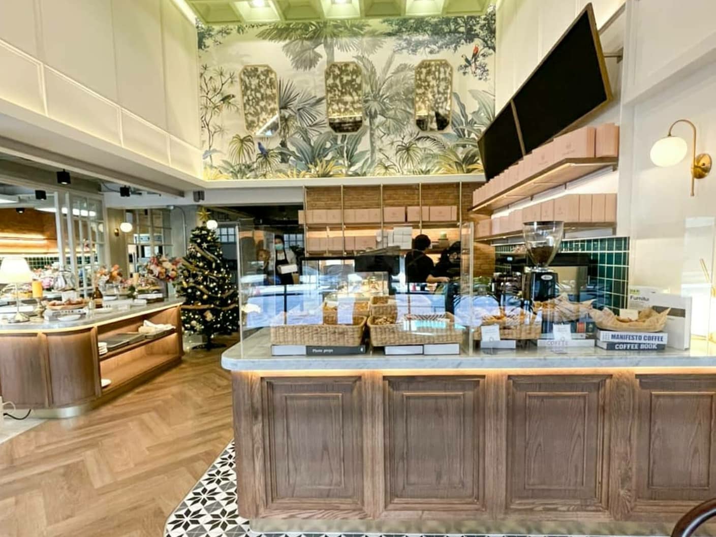 Café Praline Brunch & Bakeshop