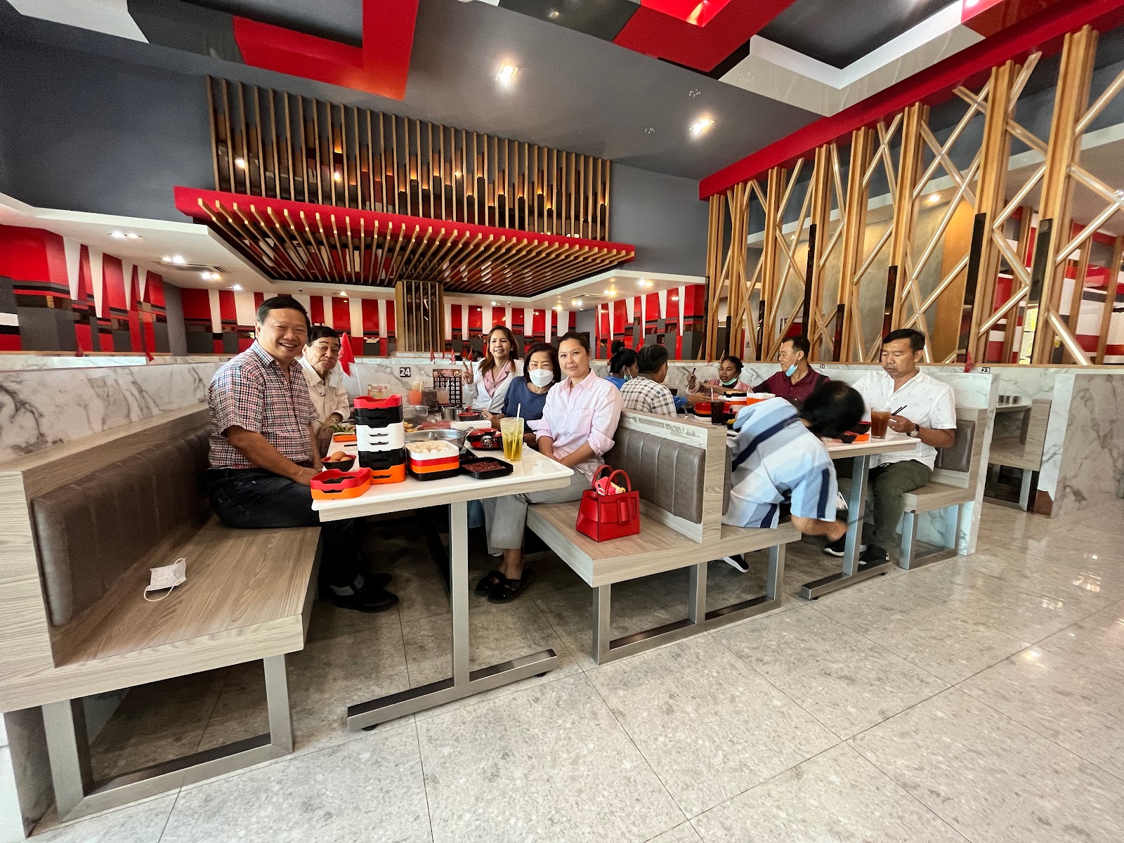 Suki Tinoy Lakkraban 24/1