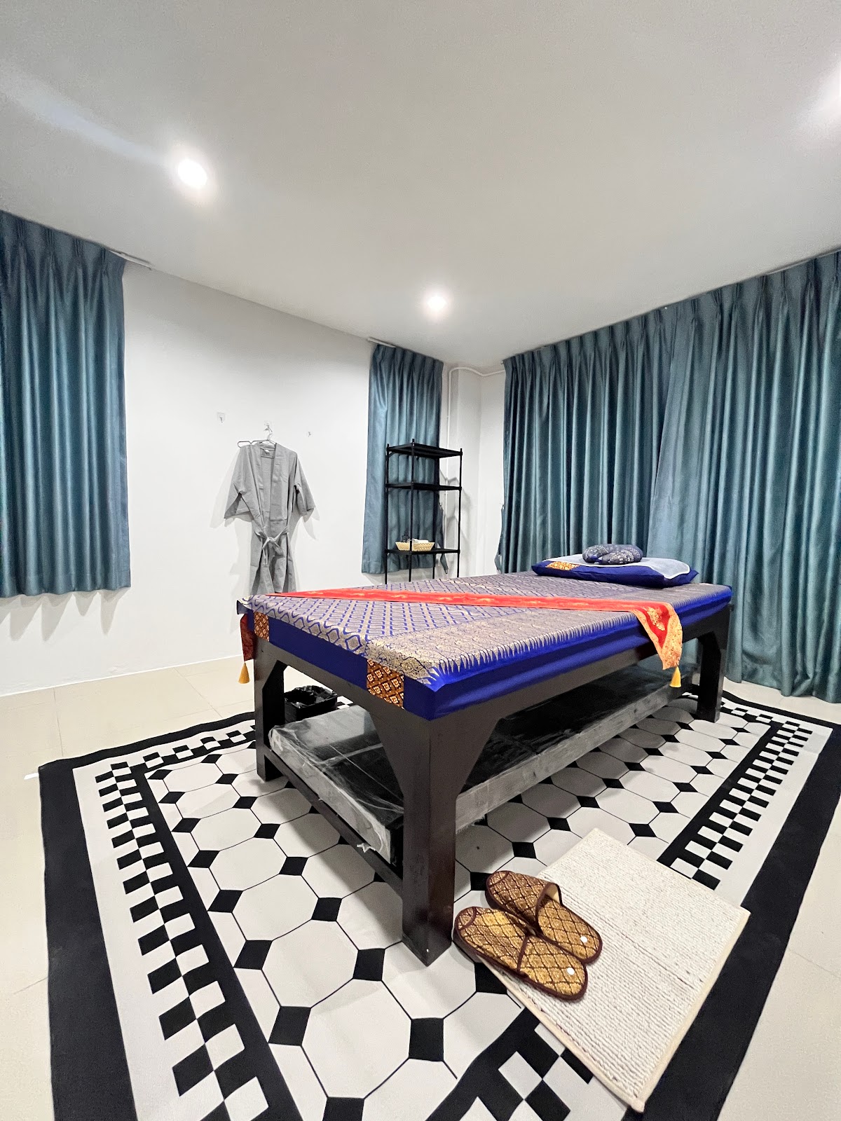 Hathai Aroma Massage