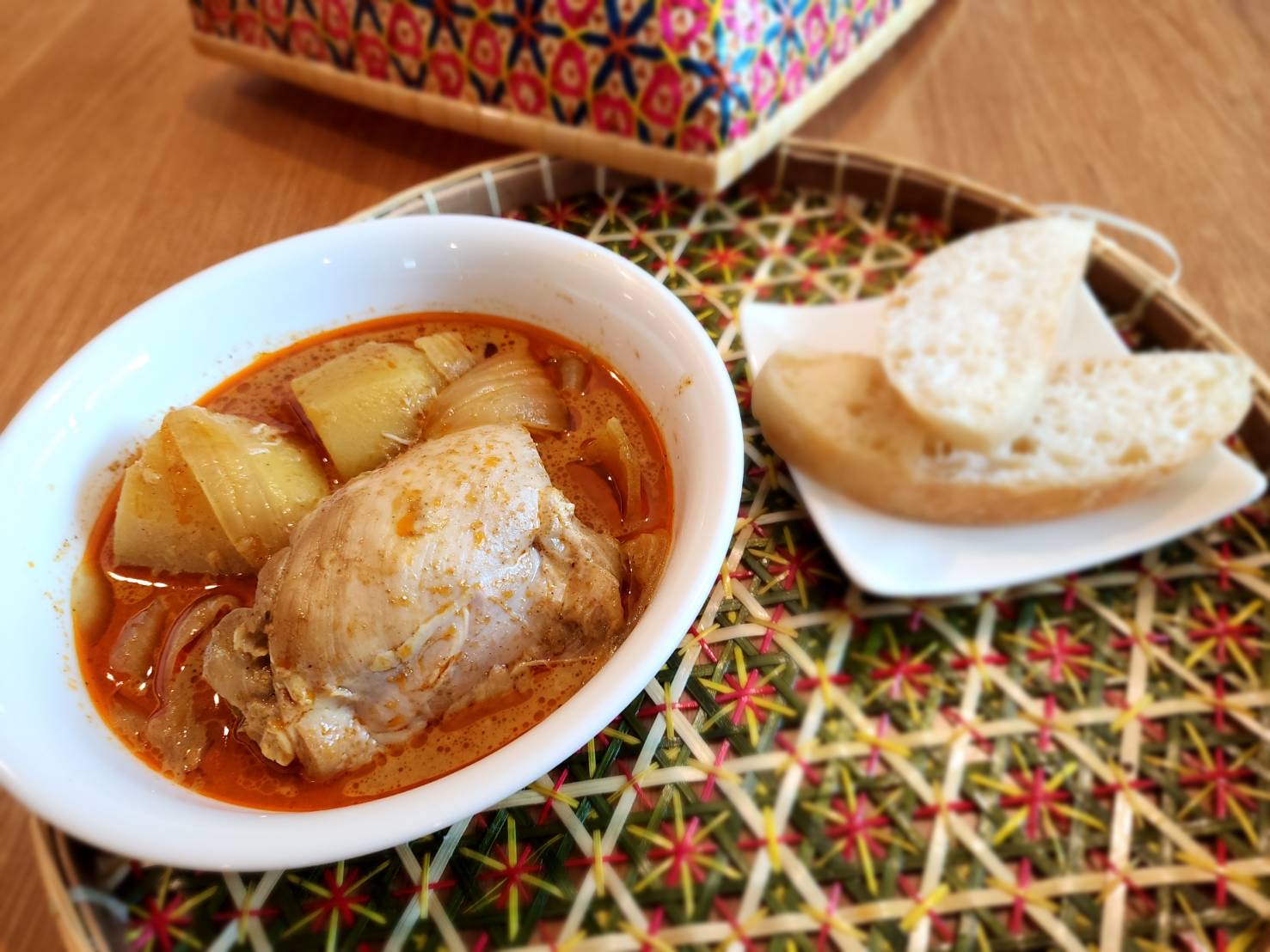 Pineapple Kitchen Born to be a pineapple