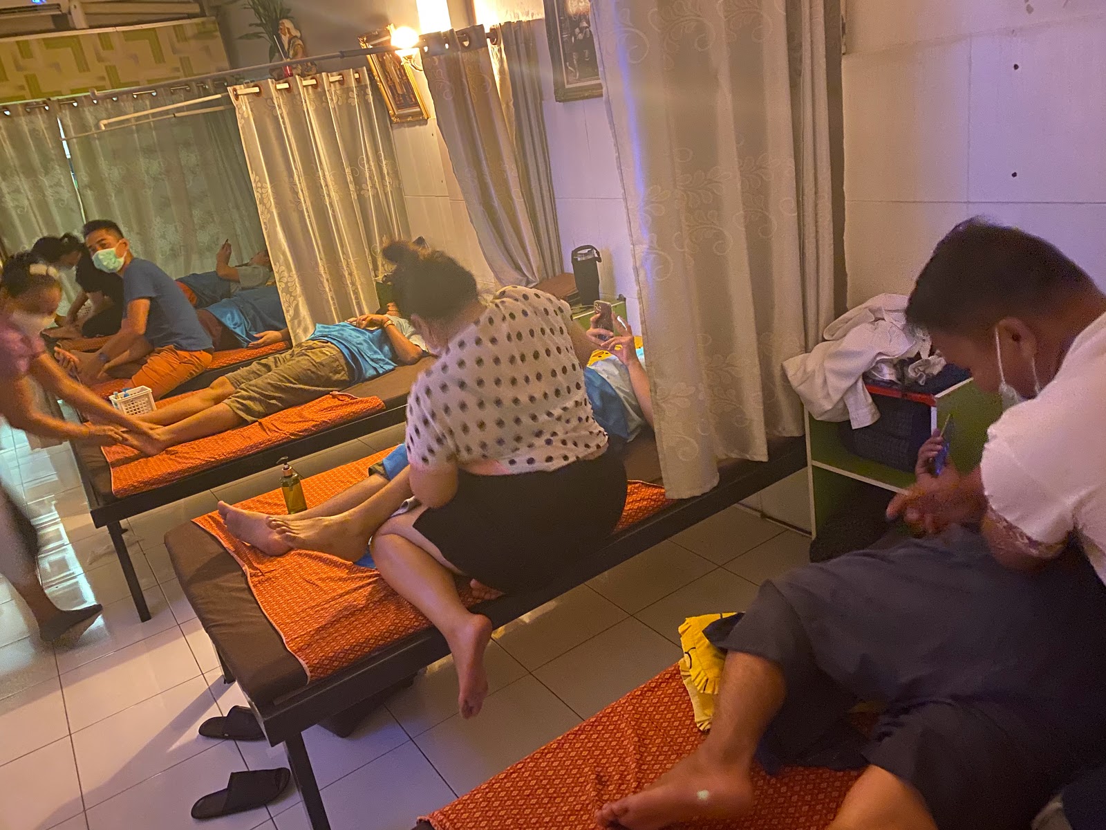 Thai traditional massage shop A-M