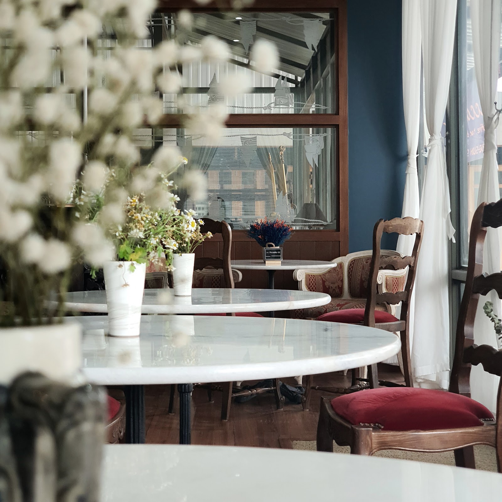 Piccadilly Cafe