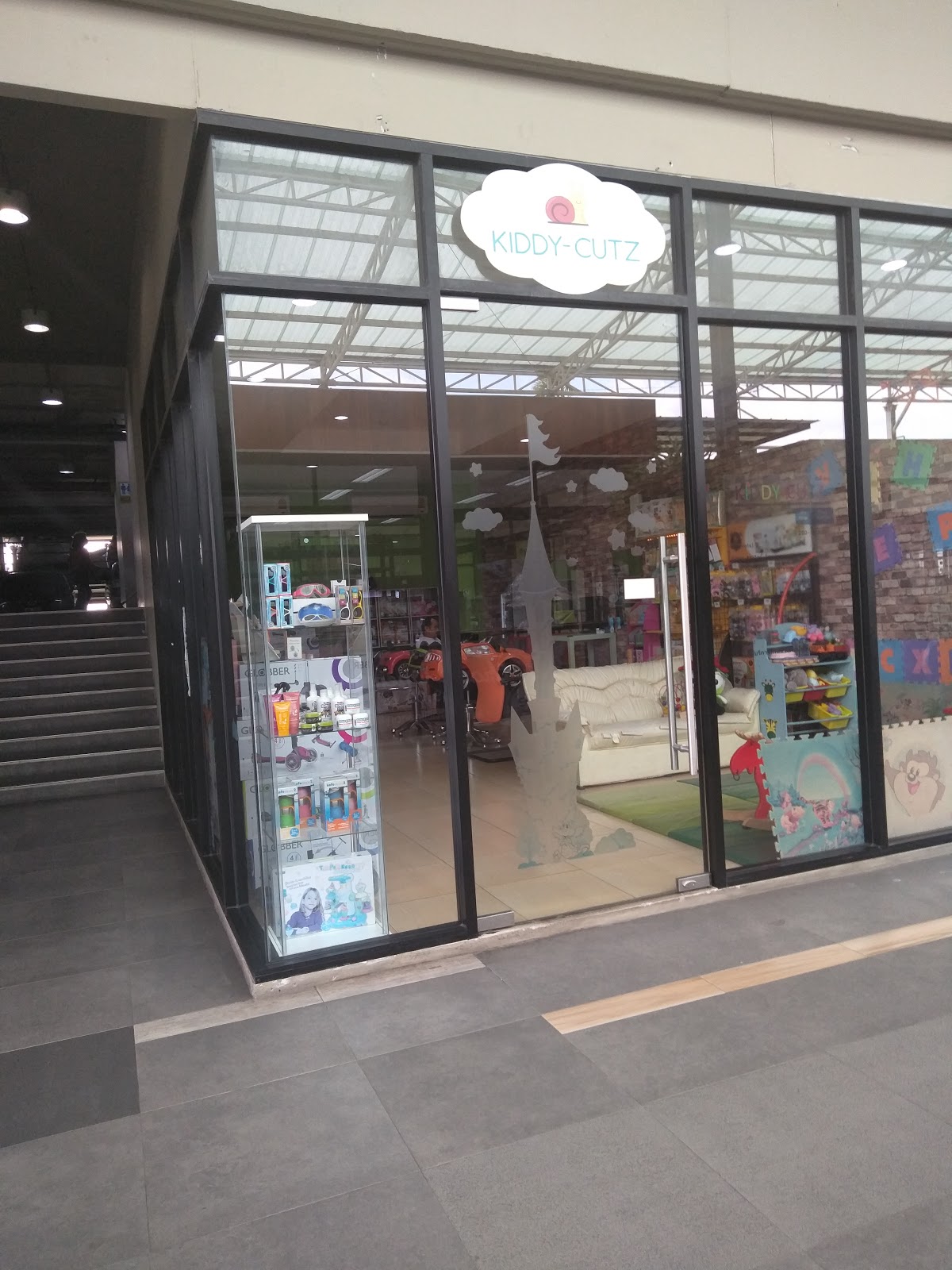 Kiddy-cutz × Cheera Organic Hair Salon