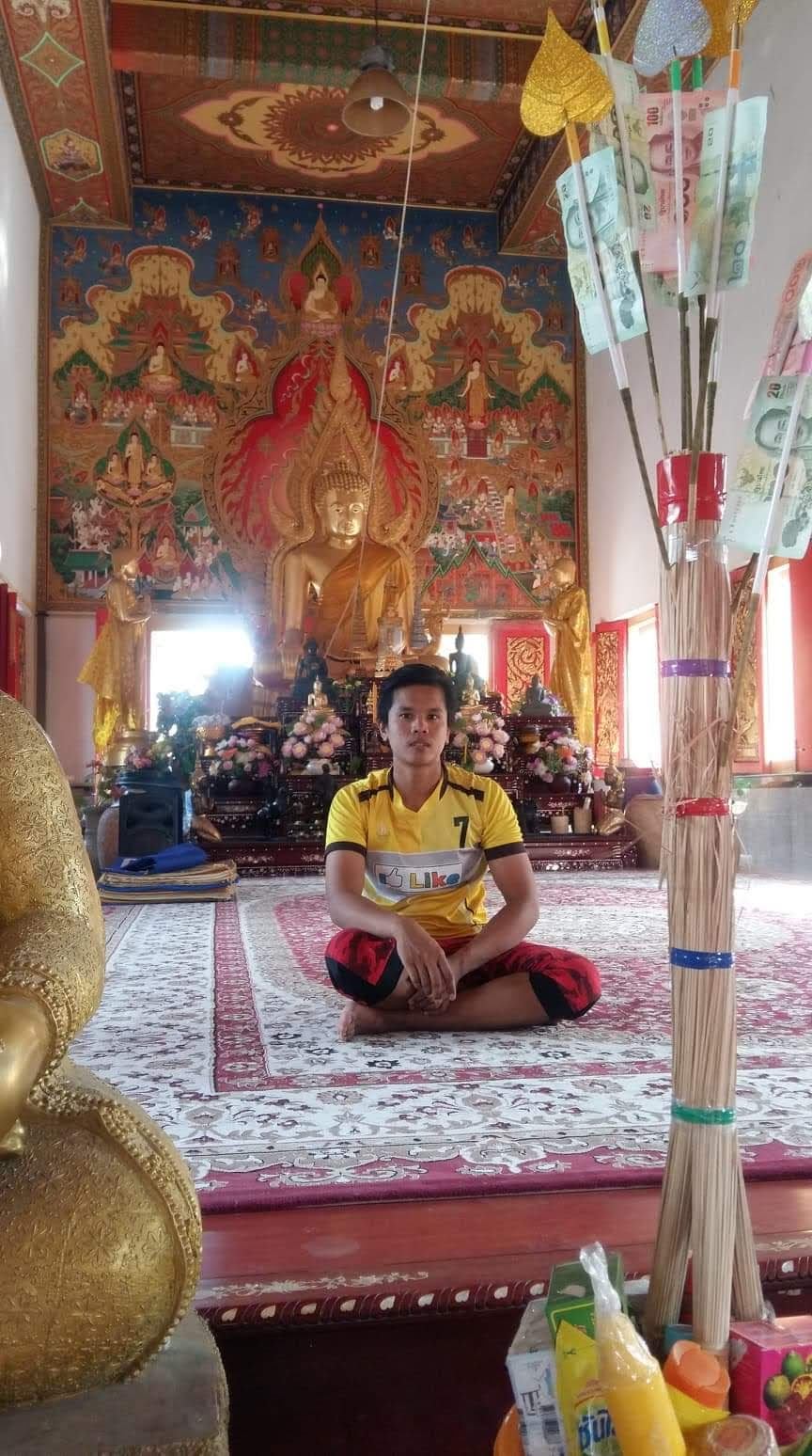 The Gentleman at the End of the Alley