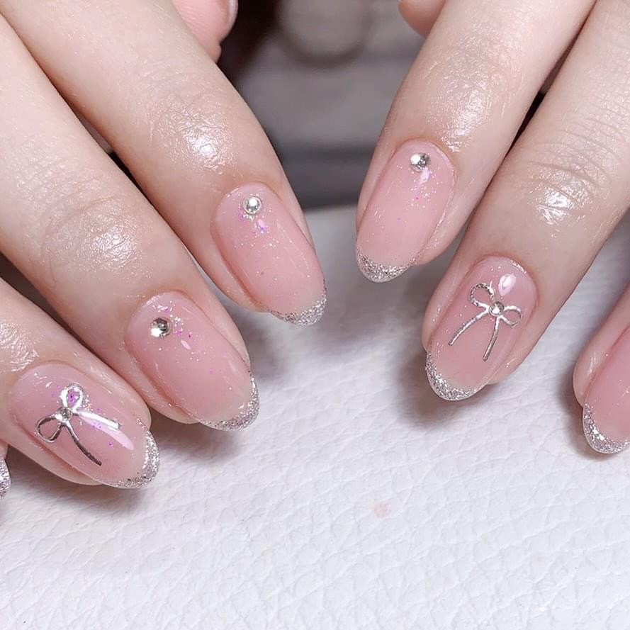 Bang Leb Nail Salon and Cafe