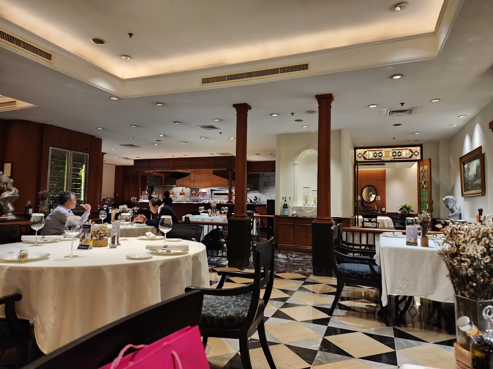 Don Giovanni at Centara Grand at Central Plaza Ladprao Bangkok