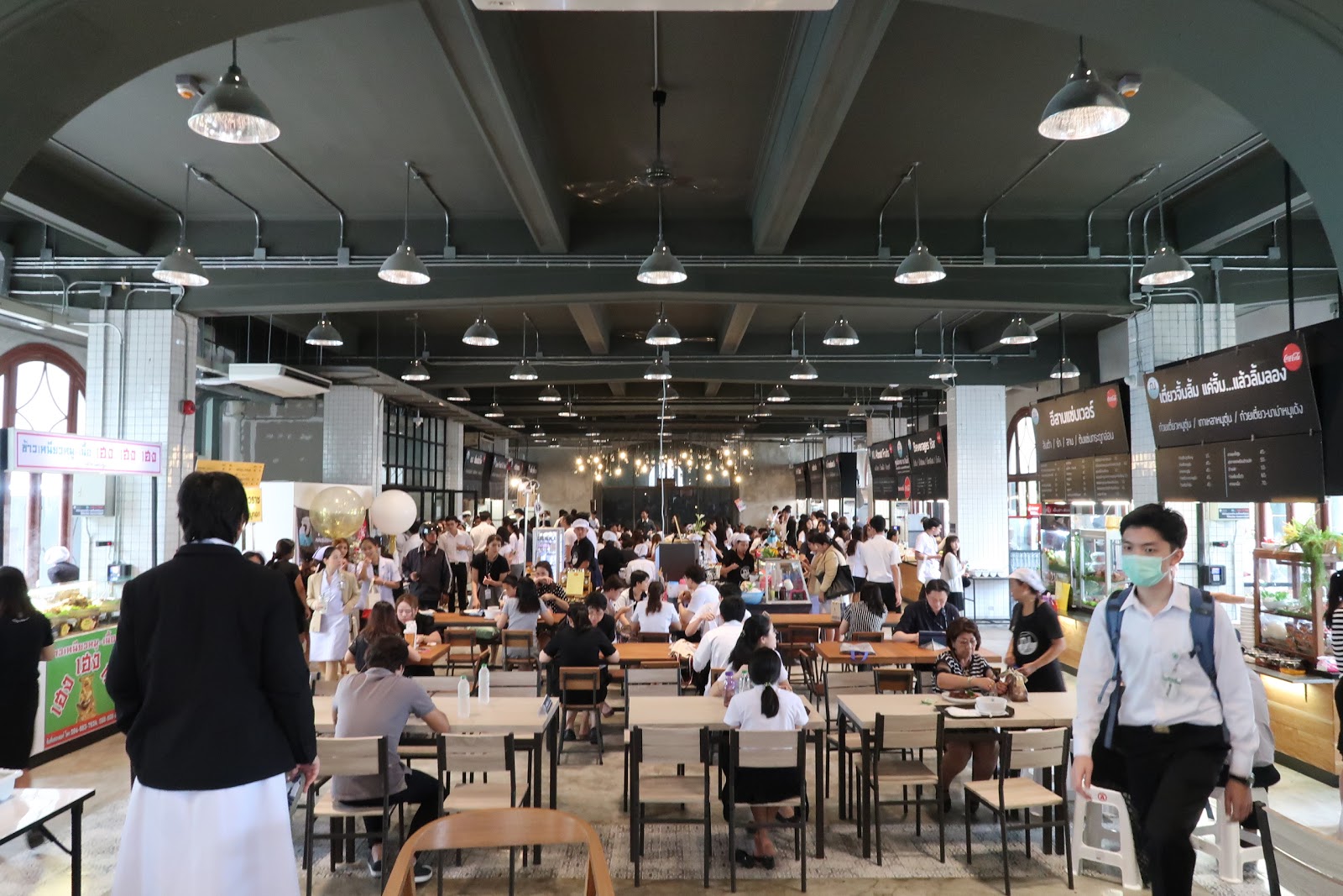 At Lam Nam Riverside Foodville