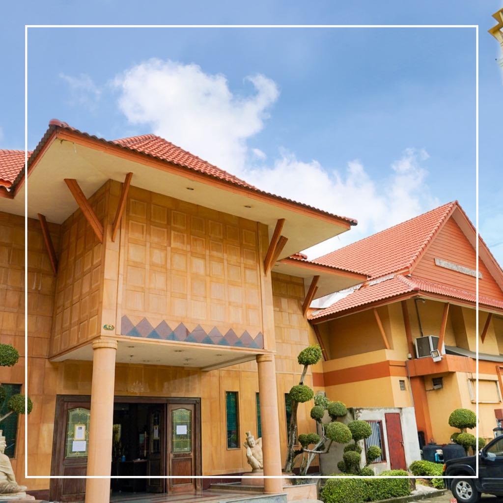 Asom Chu Komalapat Health Centre Limited Partnership