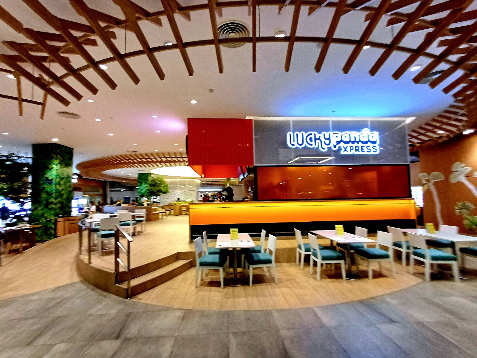 Lucky Panda Xpress – American Chinese Eats (Central Bangna)