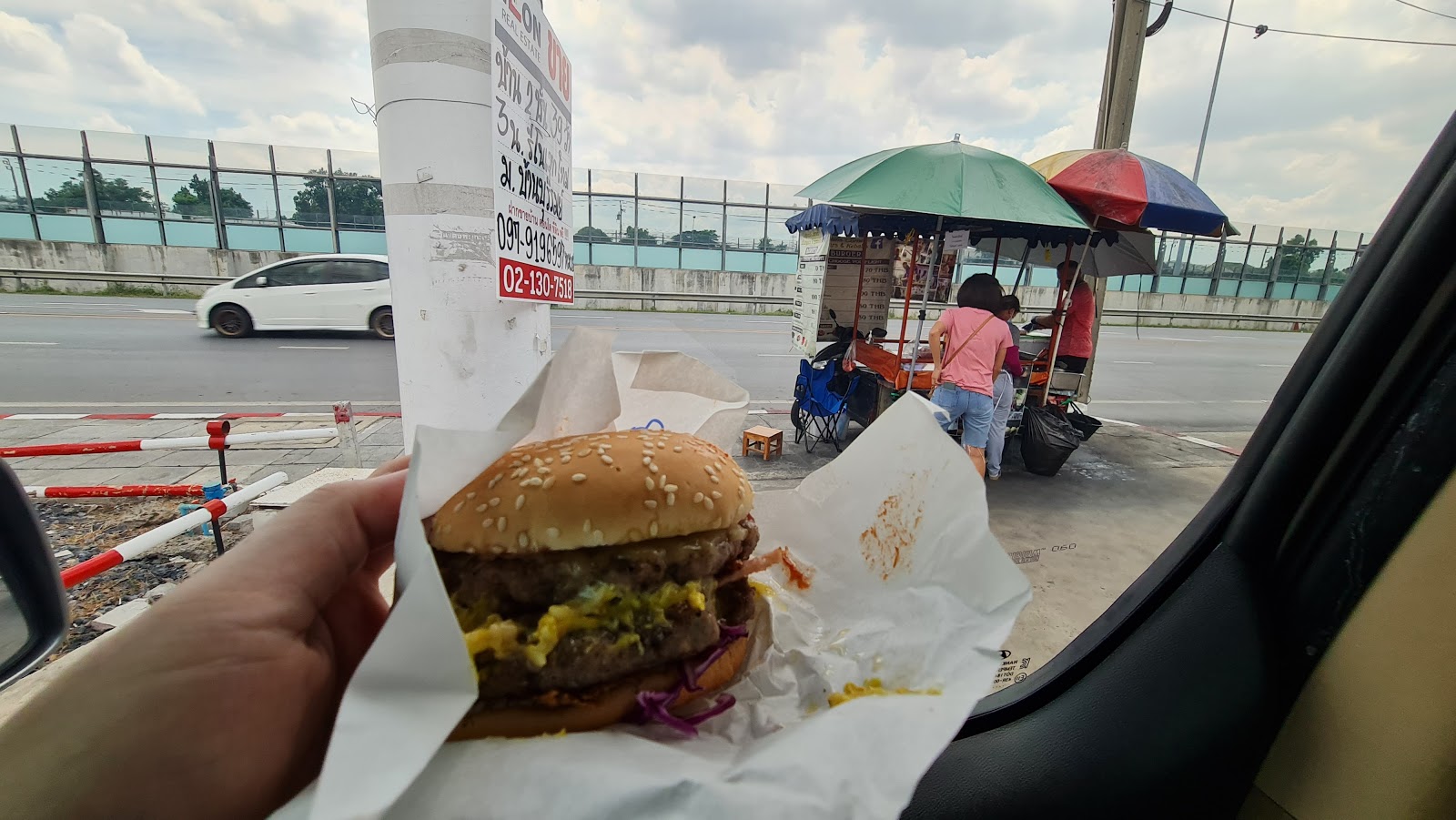 Captain’s Corner Burgers & Kebabs