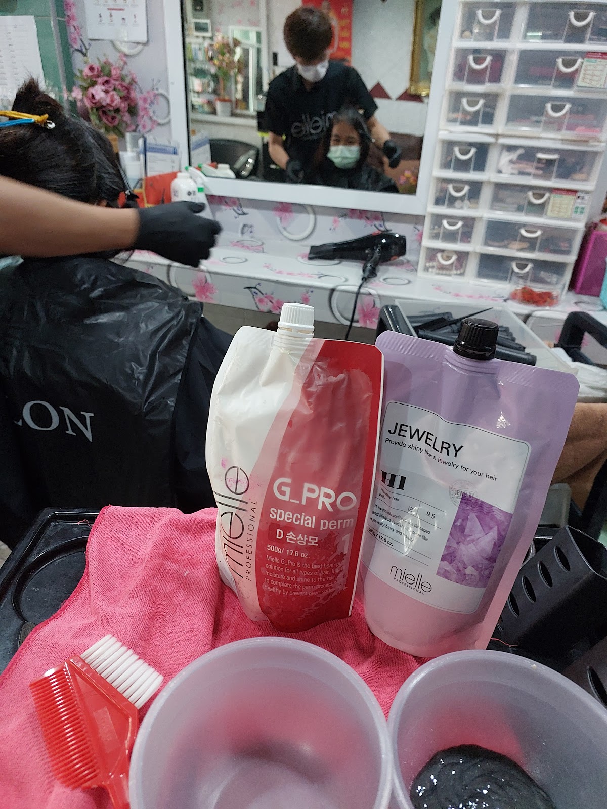 Lucquet Beauty Salon