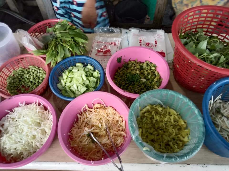 Mae Renu Rice and curry dessert restaurant