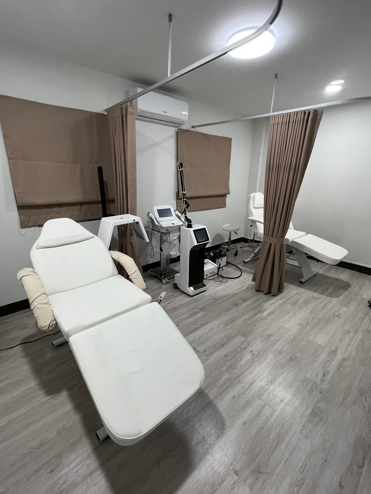 Jessica Clinic Pekkasem Branch 81