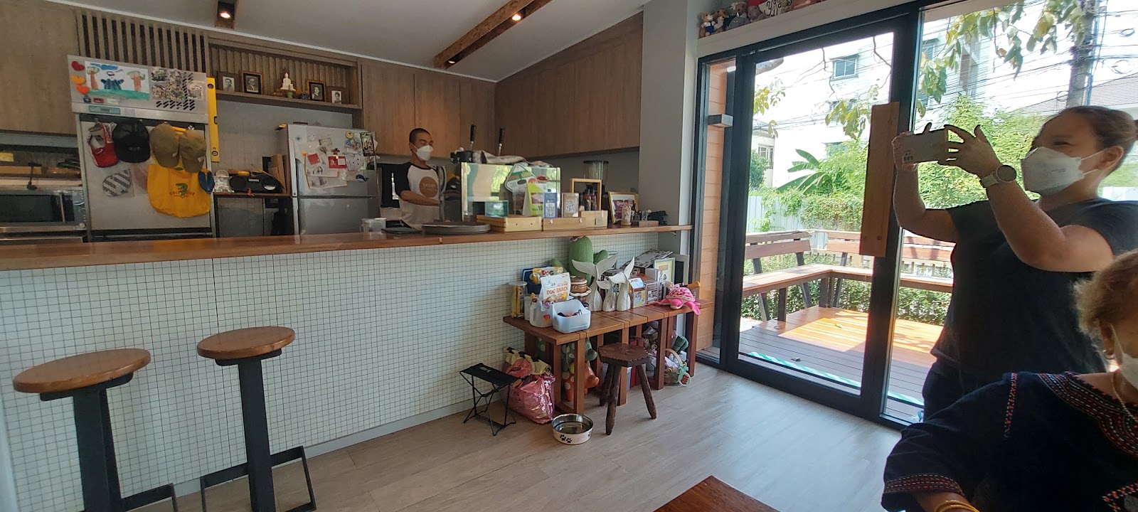 Udomsk Coffee Happy & More