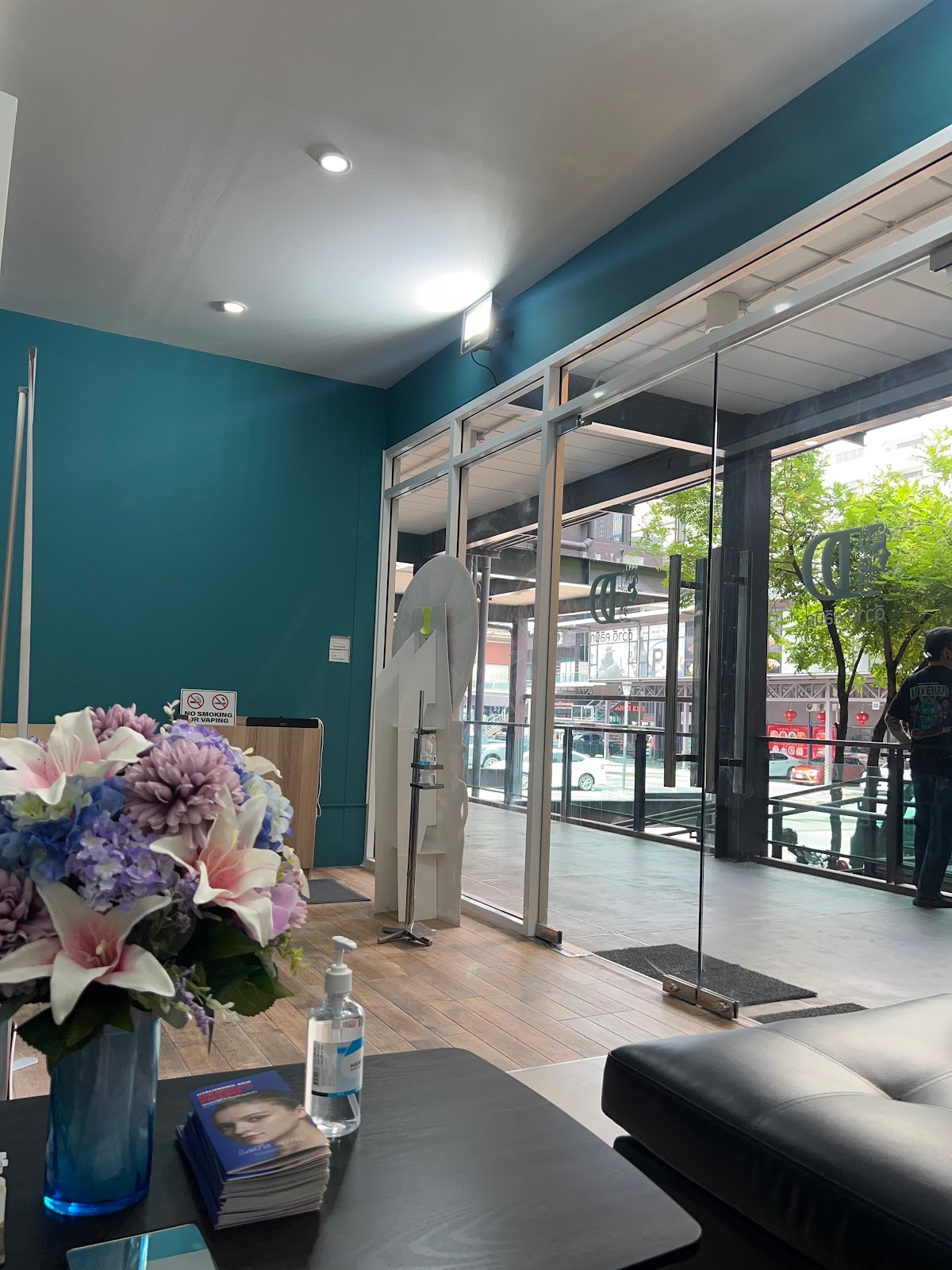 DIVADI CLINIC Bangna Branch