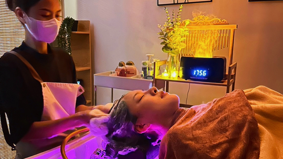 NANTANA Recreational Hair Care &#038; Sleep Salon Wash your hair and relax.