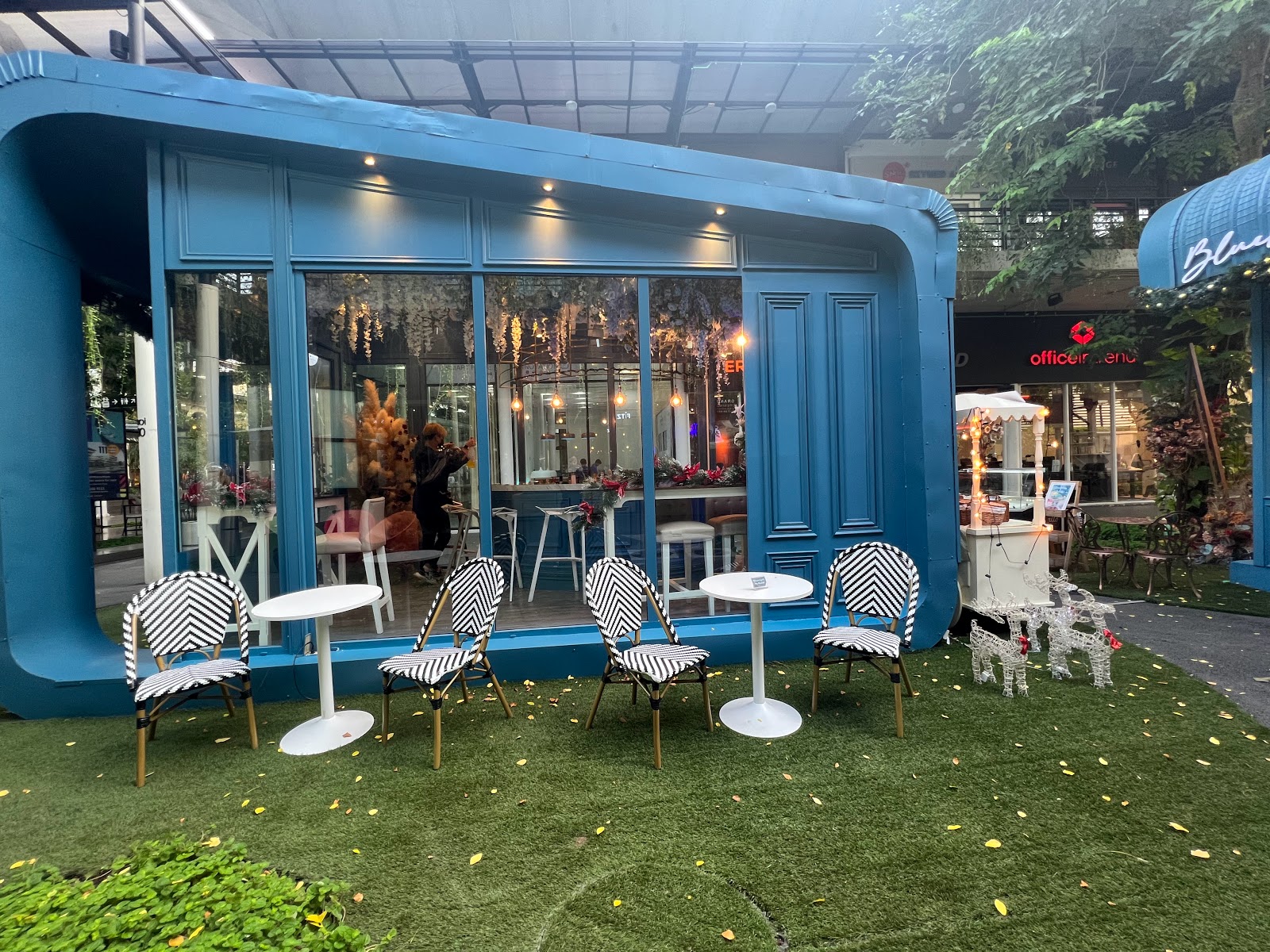 Bluebell Cafe Chapter 2 (CDC)