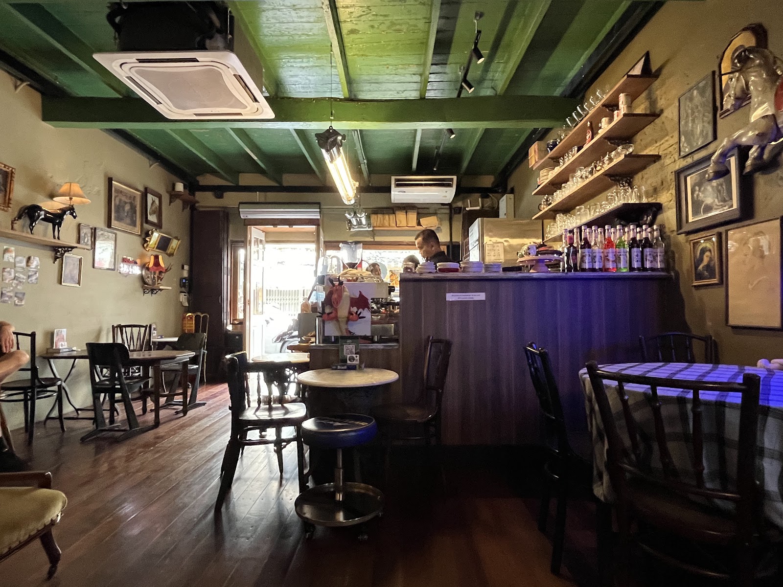 a) Pink rabbit + Bob / drawing style