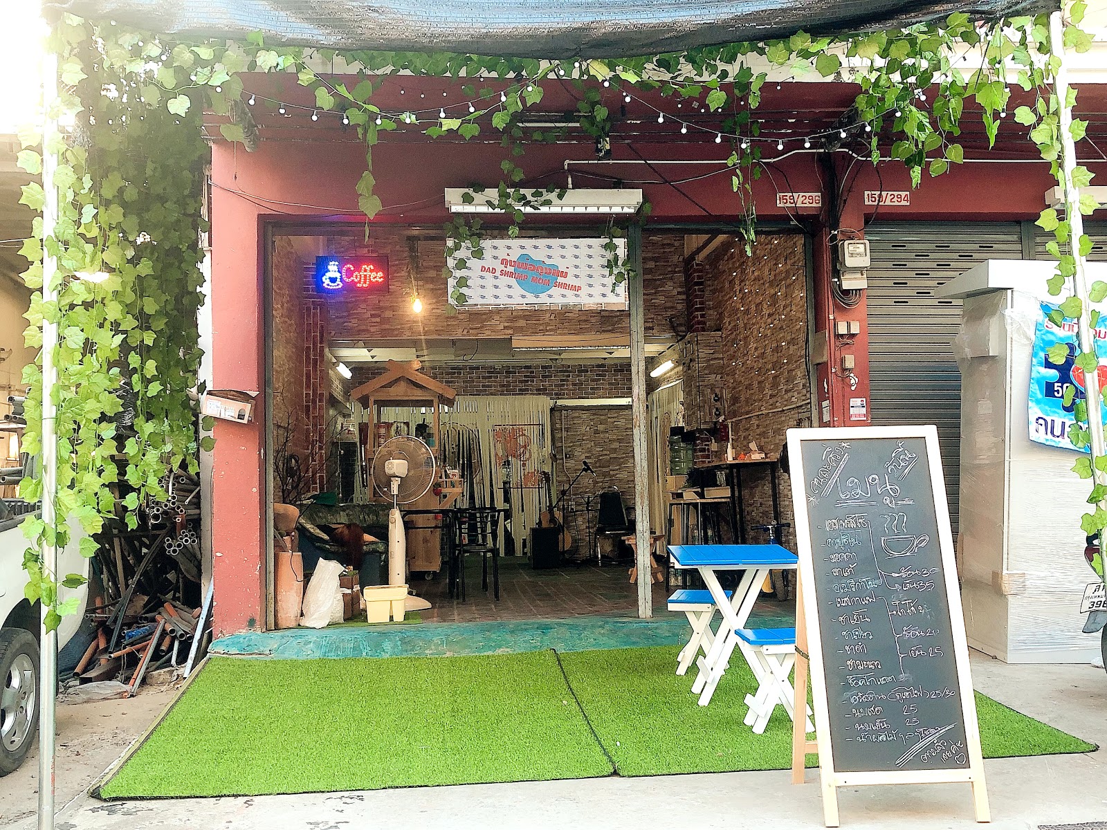 Cafe “iN zoy”