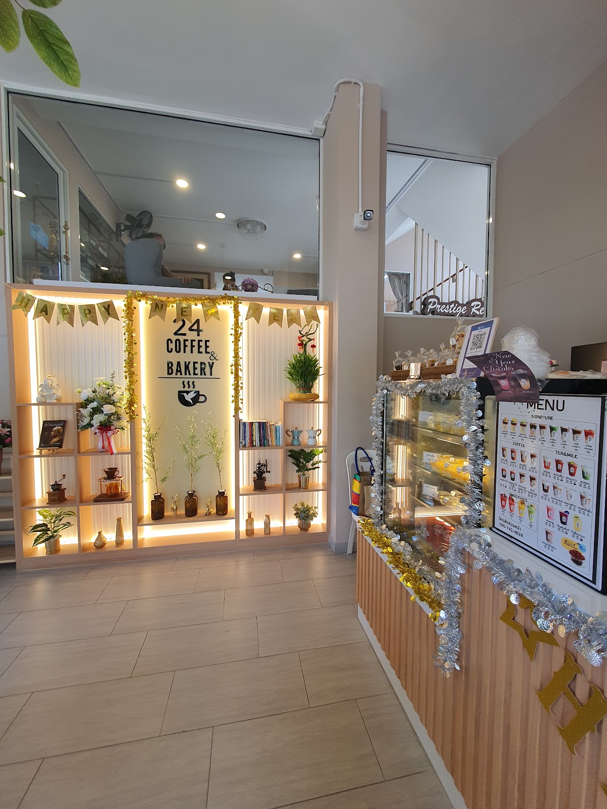 24 Coffee &#038; Bakery