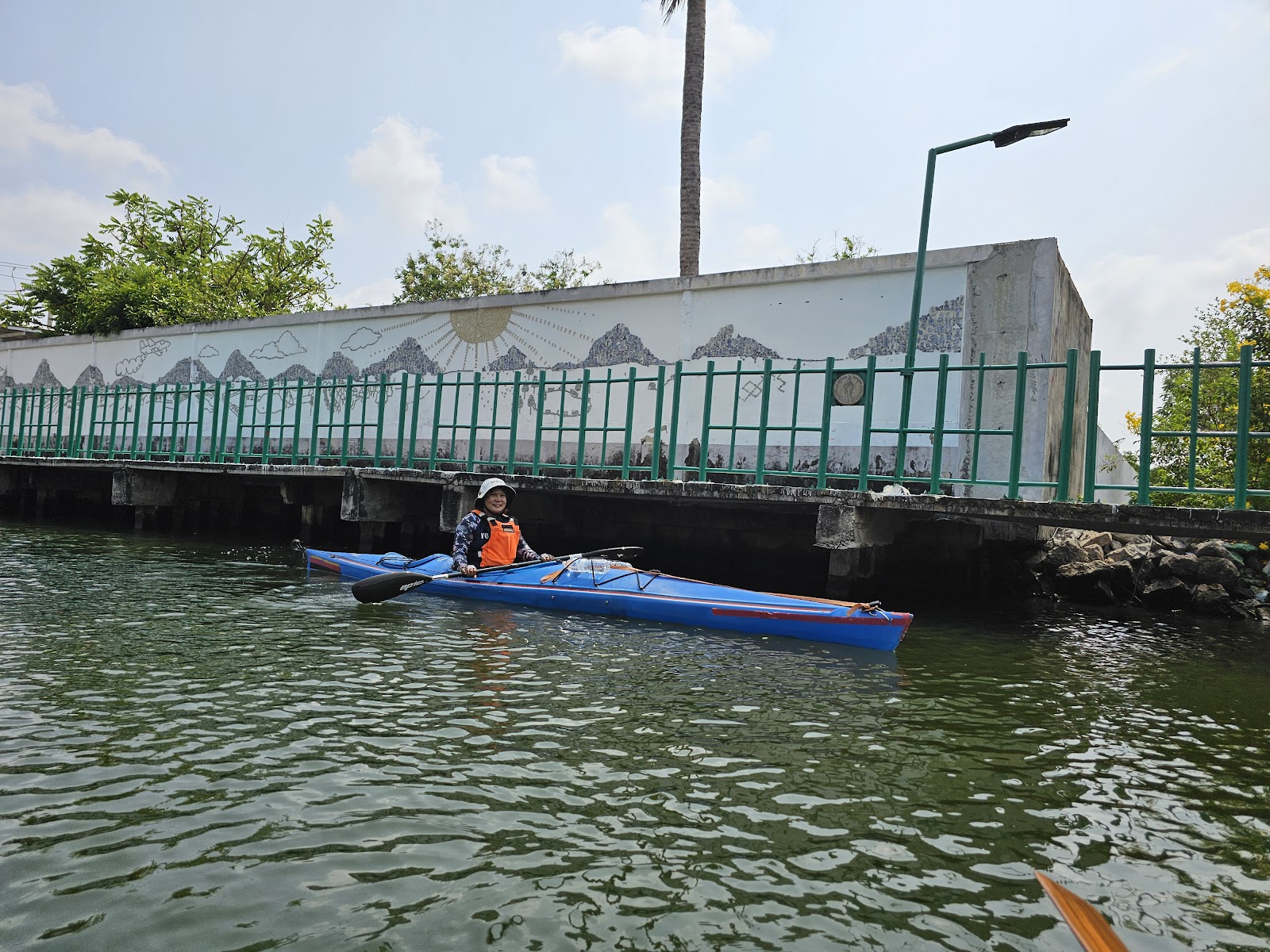 Bangmot Canal Art Wall, 75 meter Bang Mot Canal Art Wall.