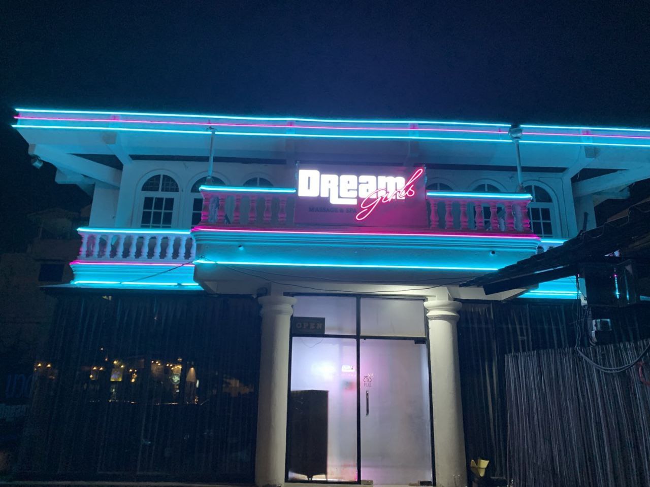 @DreamGirl Spa DreamGirl Spa offers massage services.