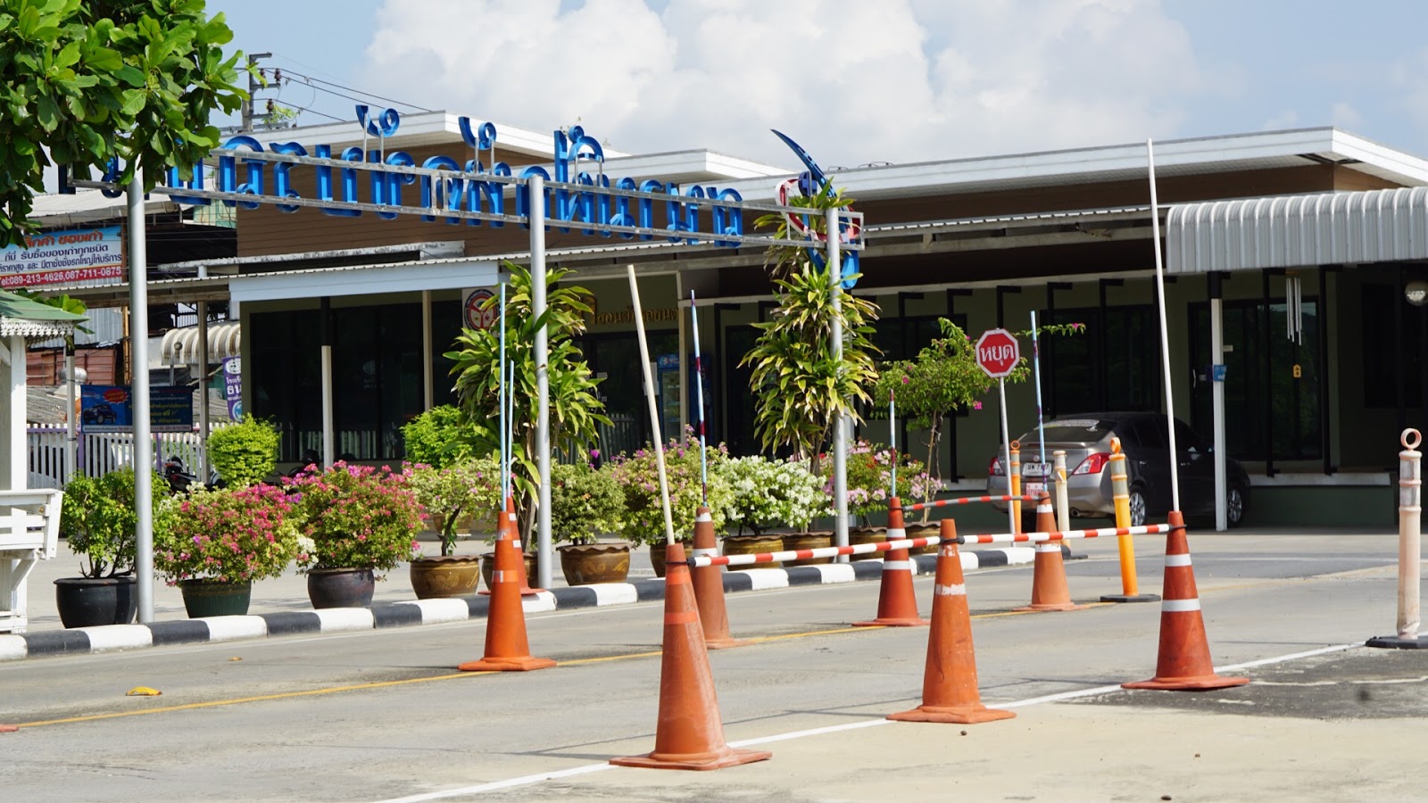 Sukhumvit Driving School by KruMeaw (Foreigners Welcome) Driving lessons in Bangna, Udomsuk, Onnut