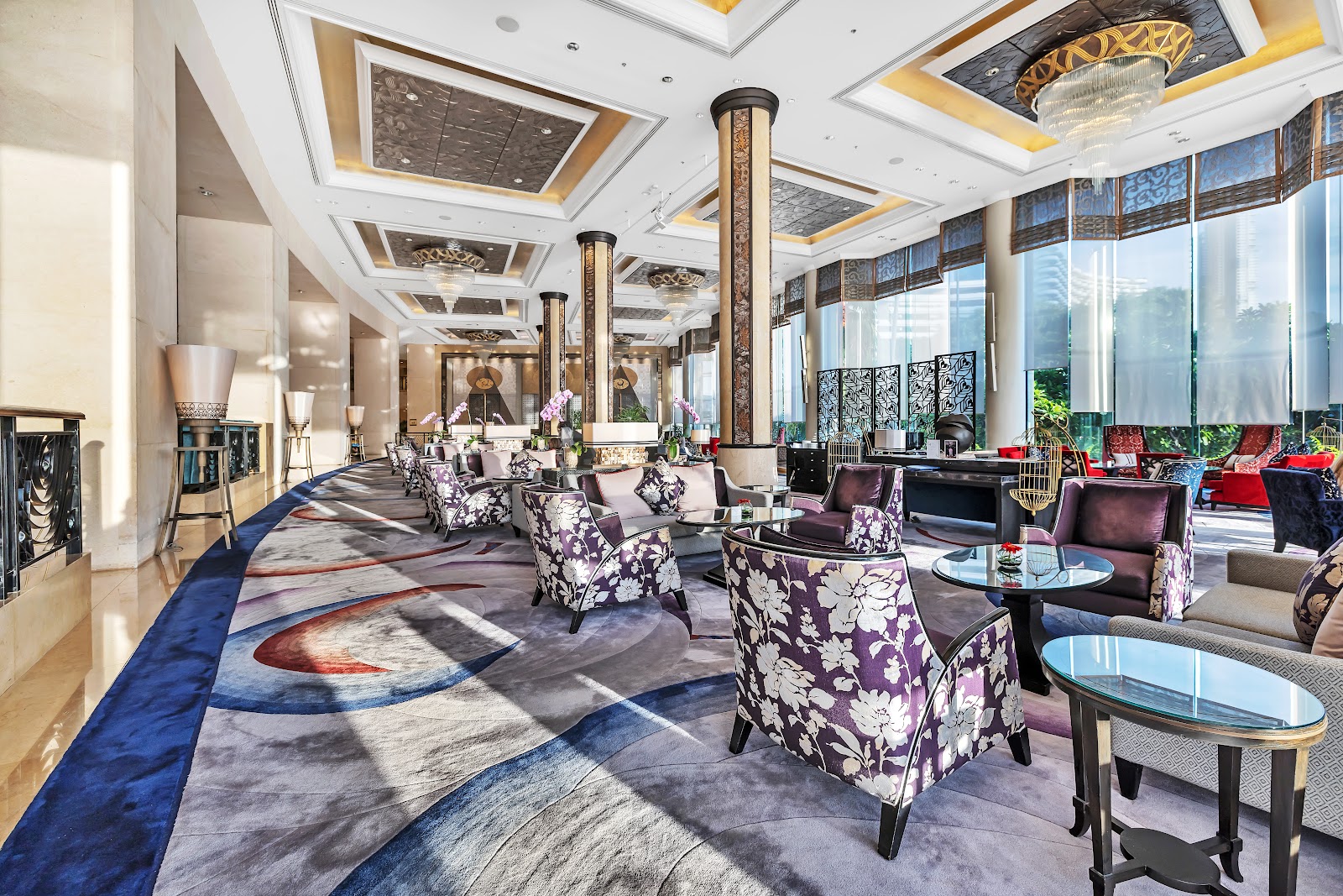 Shangri-La Bangkok Lobby Lounge