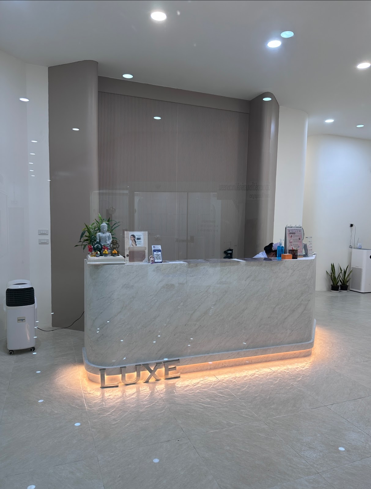 Luxe Clinic Ratchada (New Branch) (Luxe Clinic Ratchada Huai Kwang Branch)