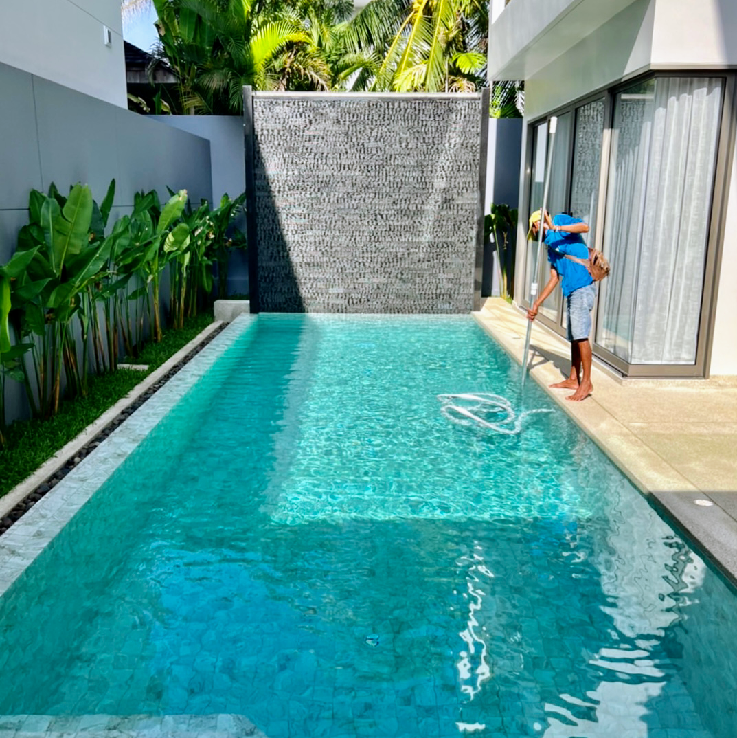 Absolute Pools (Swimming Pool Facilities Bangkok)