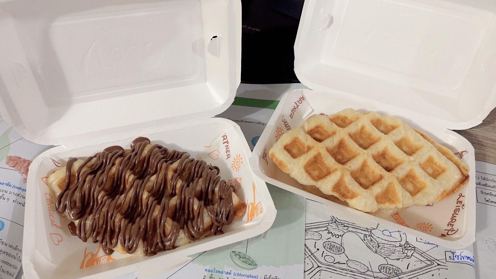 Try M&N’s craffles/waffles/corn with butter/tea.