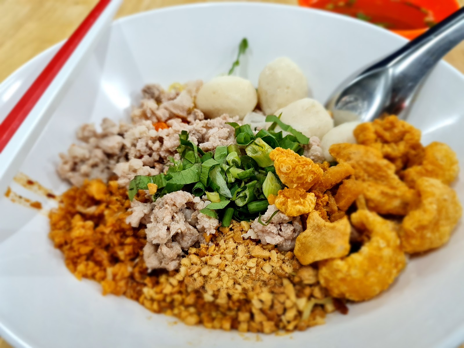 Traditional Pig Skin Tom Yum Noodles Rommai 110-Petkasem