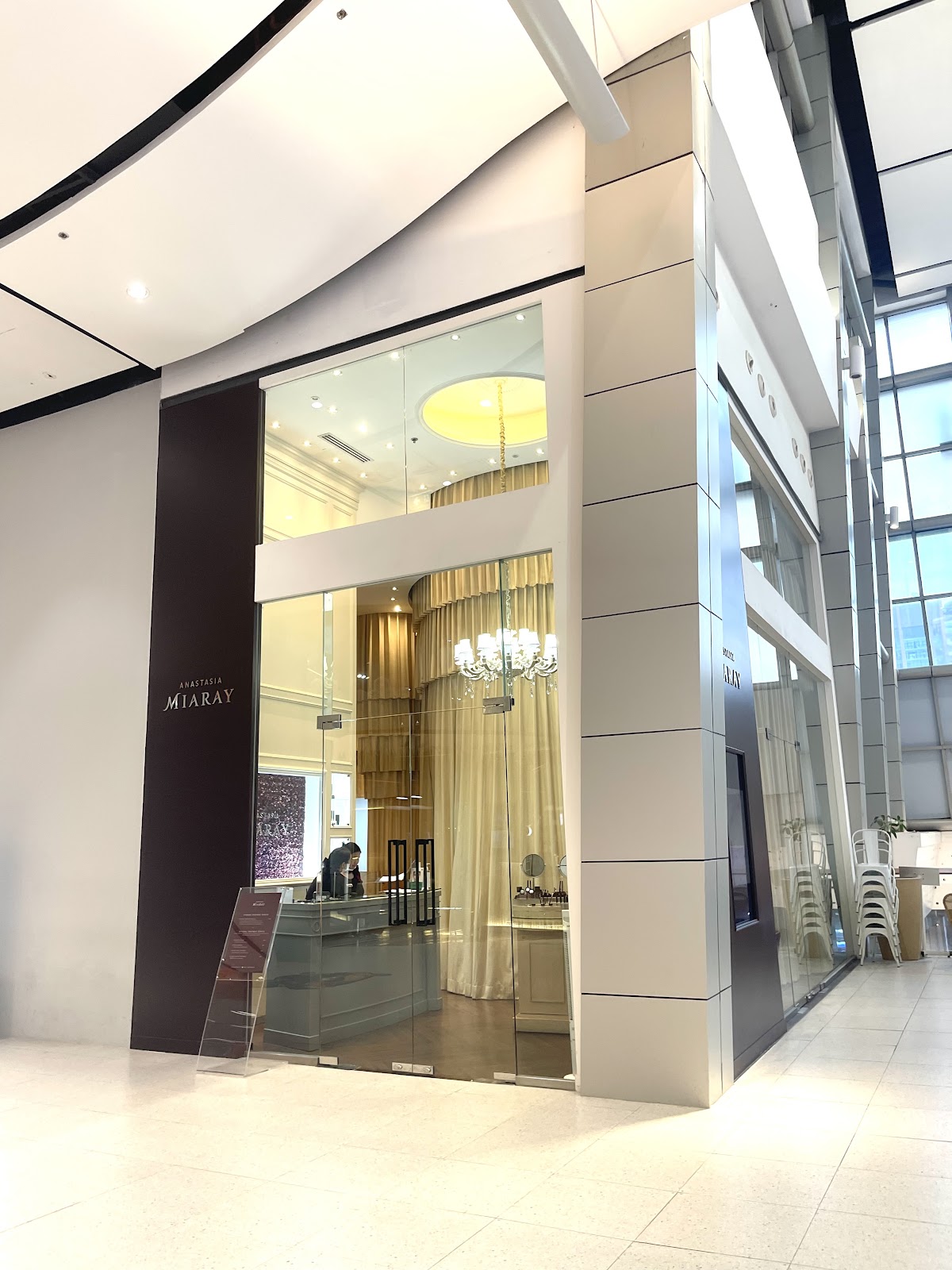 Anastasia Mia Ray CentralWorld