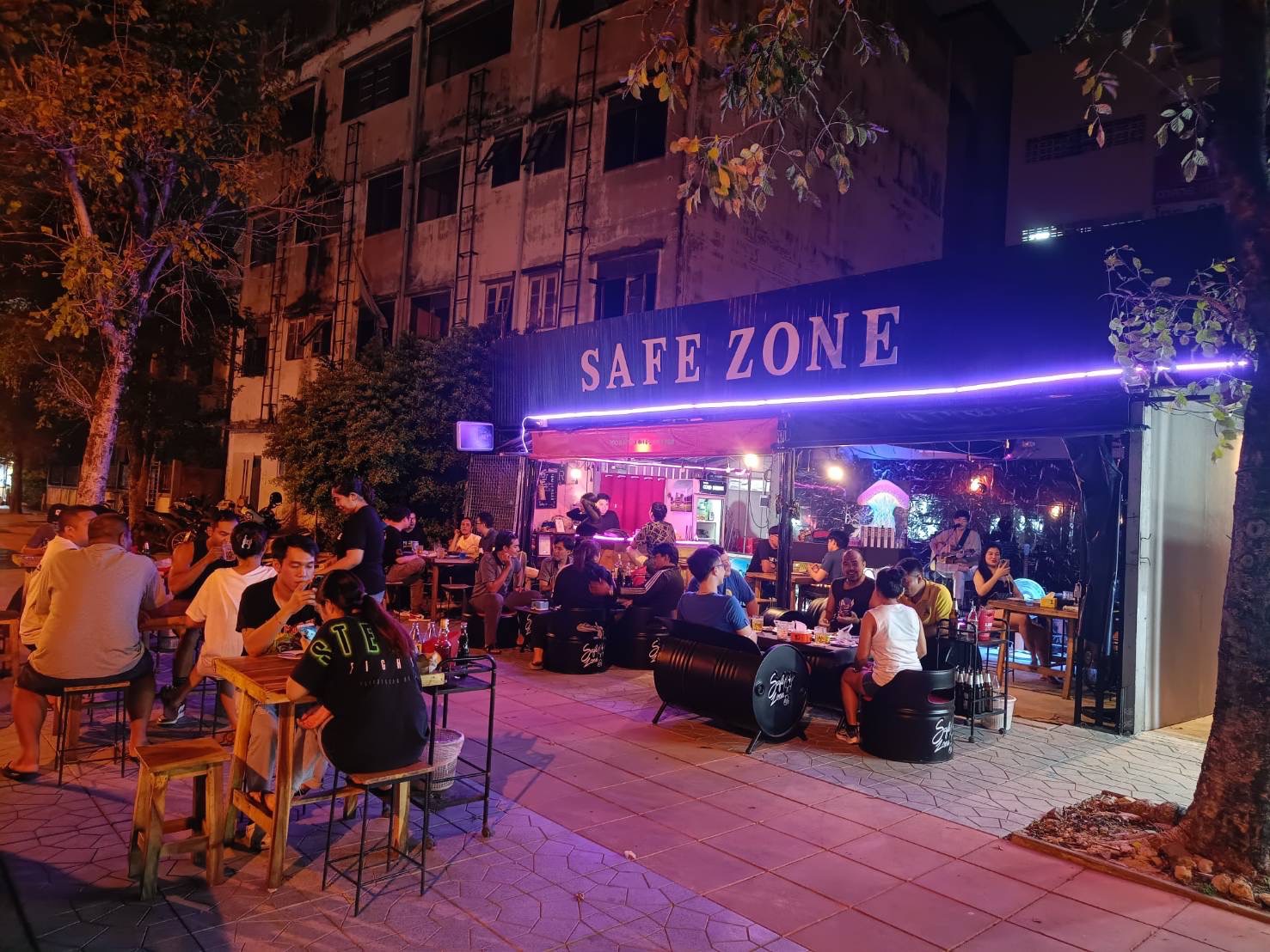 Safe Zone