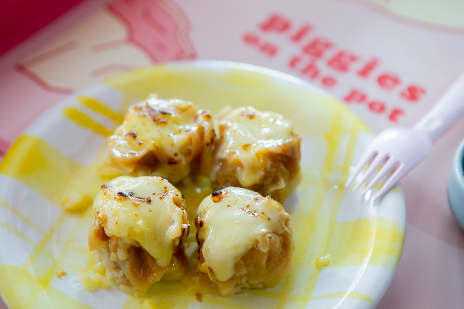 Three Little Pigs Dumplings: Pigs in a pot