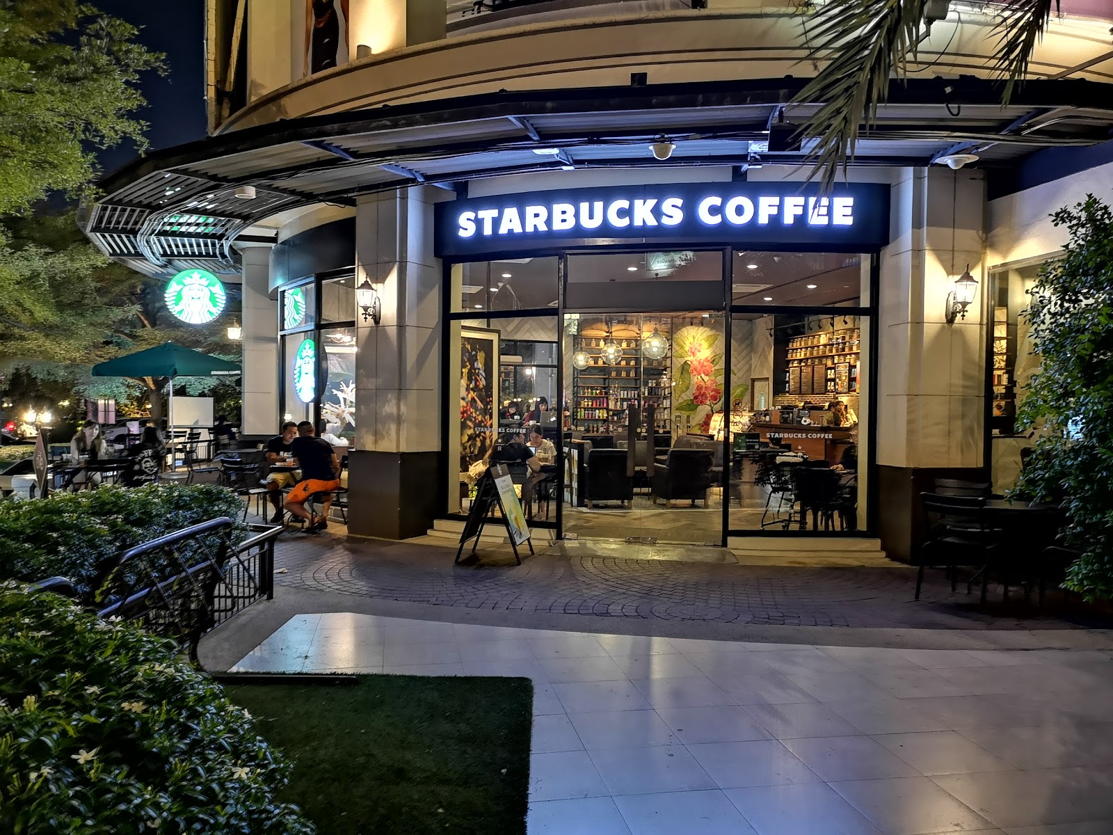 Starbucks Crystal Park