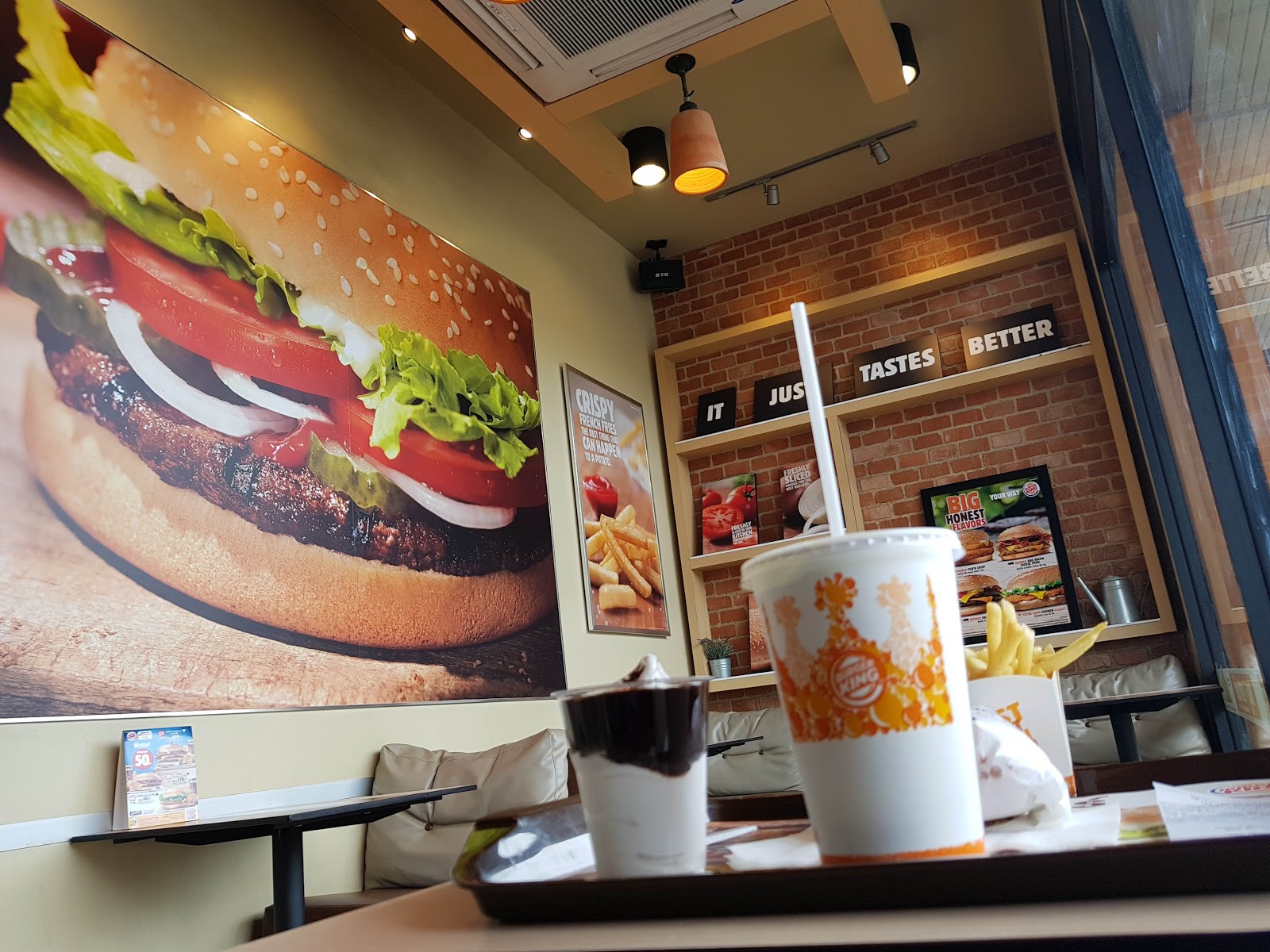 Burger King – Rest Area Prachachuen