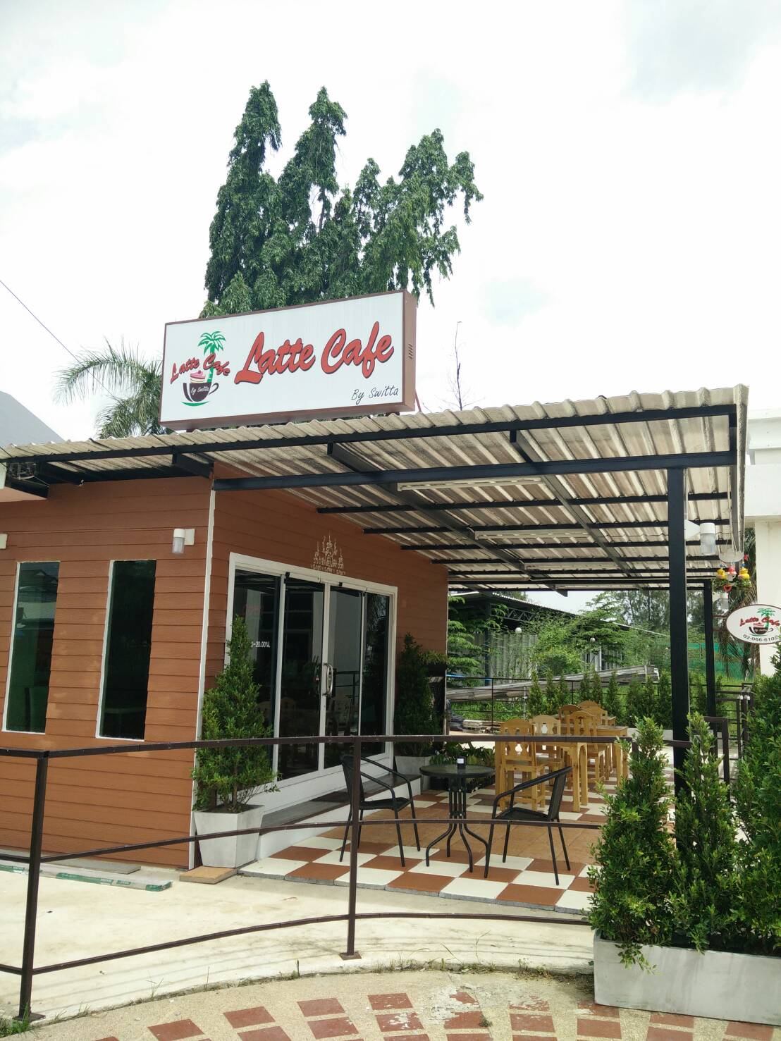 Latte Cafe by Switta