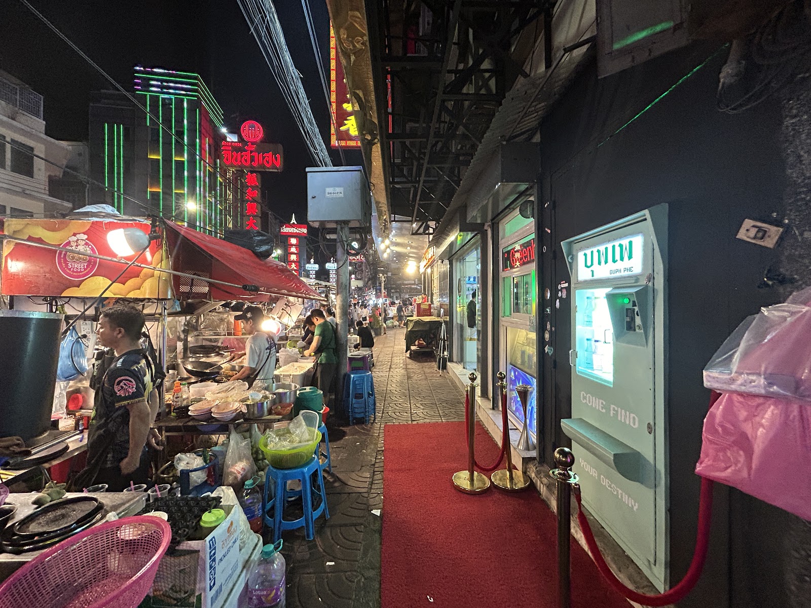 Buph Phe Bar – Key to Thailand’s Secrets: Bangkok’s Chinatown Cocktail Bar