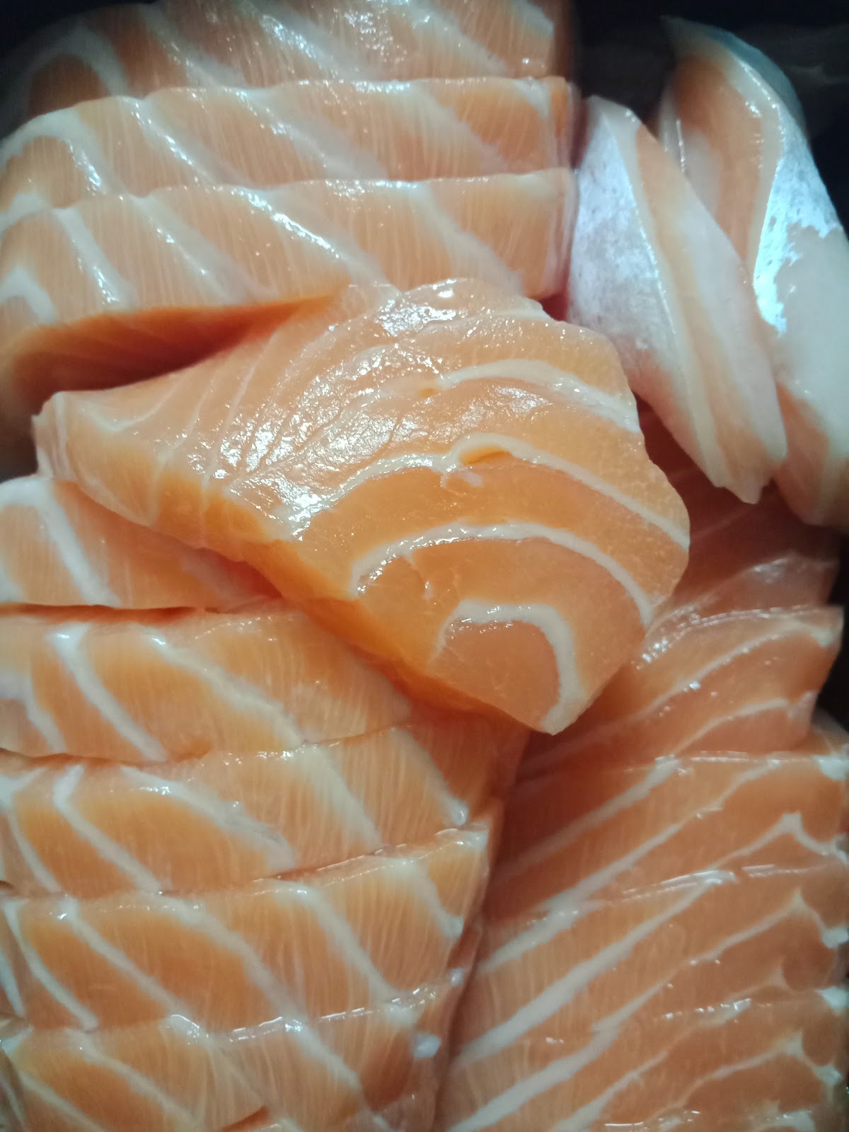 Tewoo Restaurant, Premium Raw Salmon